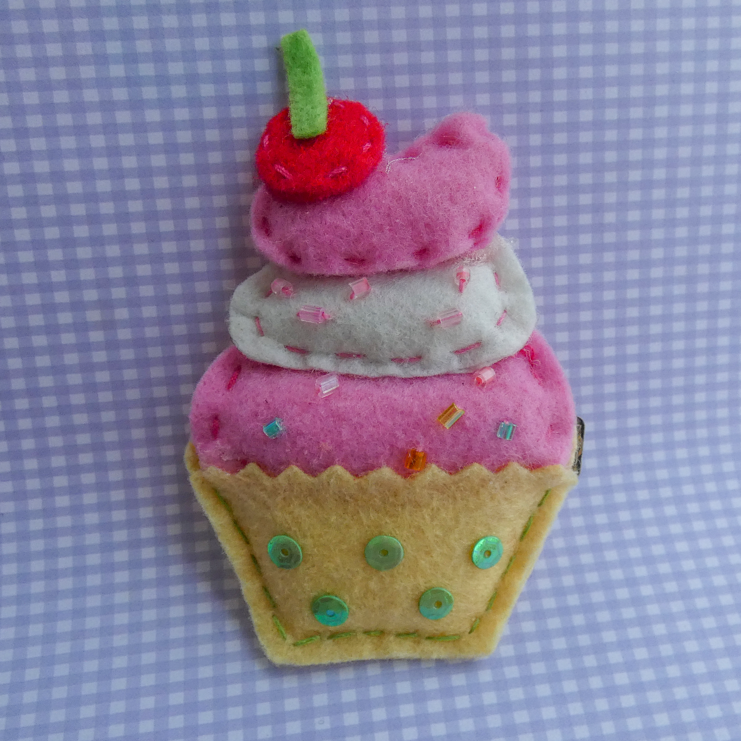 Pink Stitched Cupcake Clip